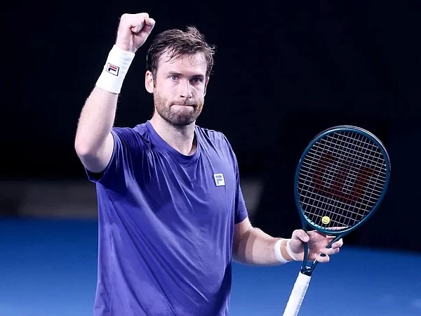 Petenis berkebangsaan Perancis, Quentin Halys mencetak kemenangan terbesar dalam kariernya sampai saat ini ketika mengawali Dubai Tennis Championships musim 2025