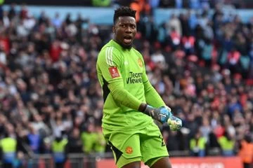 MU Dirumorkan Cari Kiper Baru, Ini Reaksi Onana