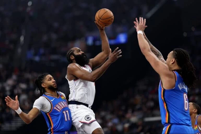 Kekhawatiran Ty Lue Karena James Harden Cedera Saat Kalah dari Thunder