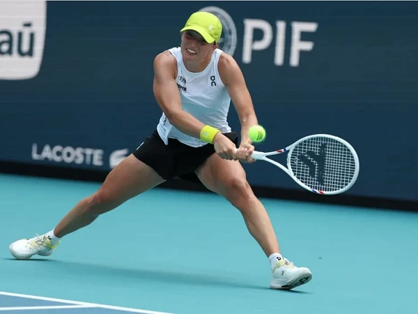 Telan Kekalahan Pahit Di Miami, Ini Pandangan Iga Swiatek