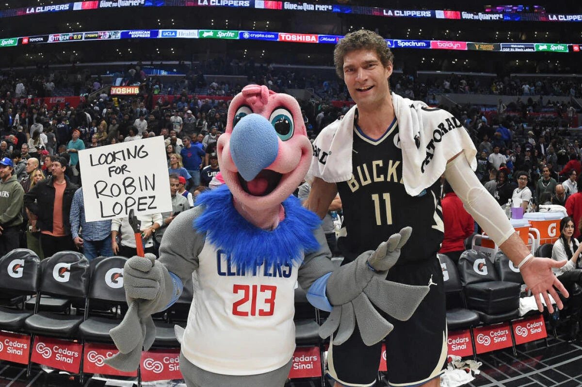 Bukan ke Lakers, Brook Lopez Pindah ke Clippers