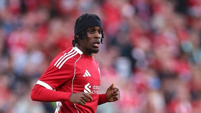 Kabar Buruk buat Liverpool, Jeremie Frimpong Cedera