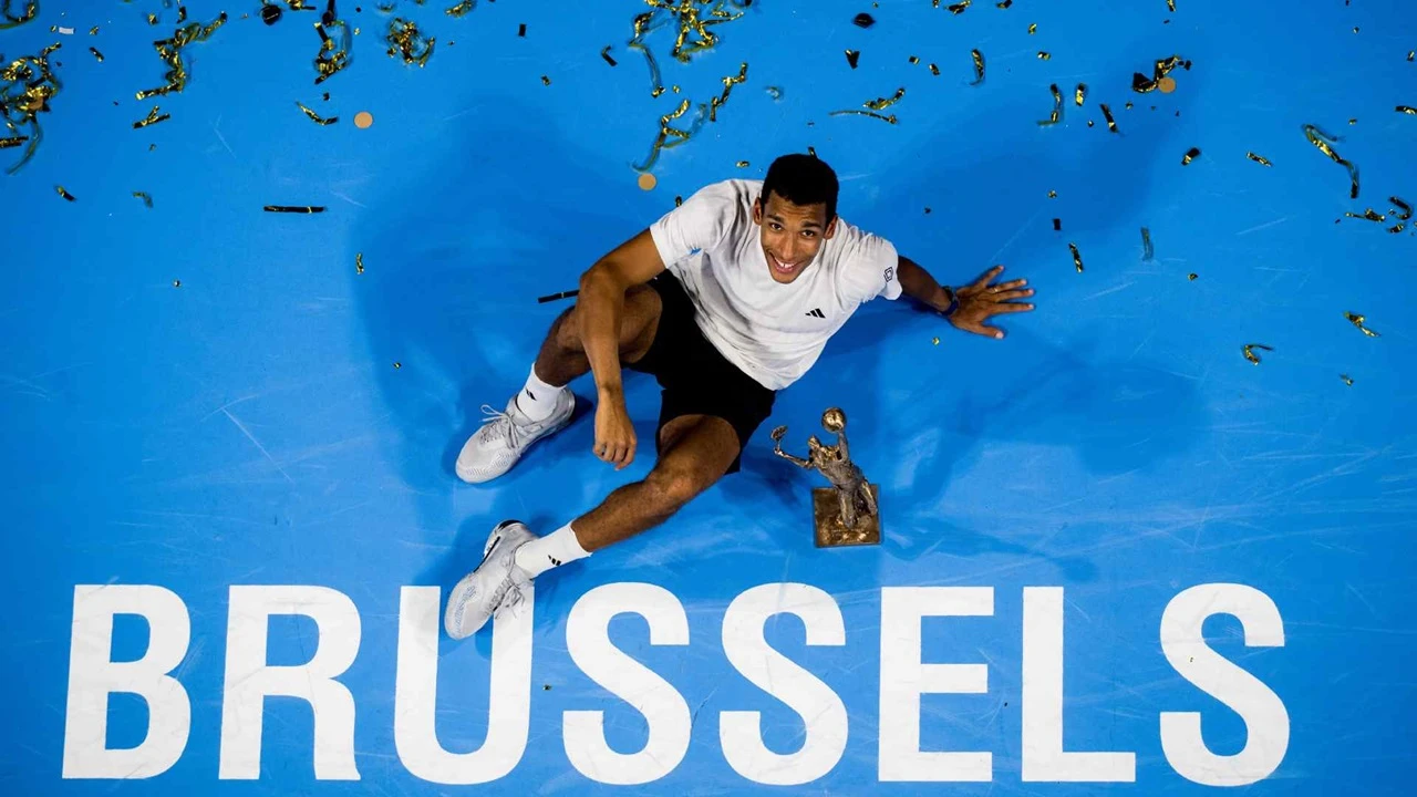 Felix Auger Aliassime Susah Payah Angkat Trofi Kemenangan Di Brussels
