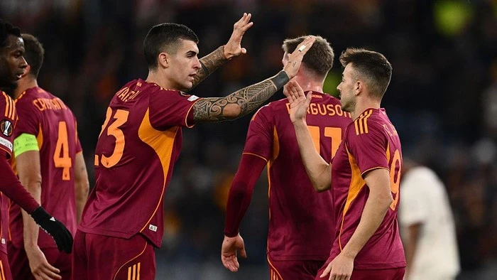 Mourinho Ingin Roma Raih Scudetto, tapi... 